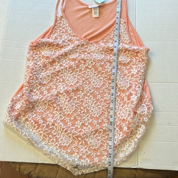 NWT-exclusive one-medium-Peach with cream lace-Fancy tank top blouse - Picture 7 of 7